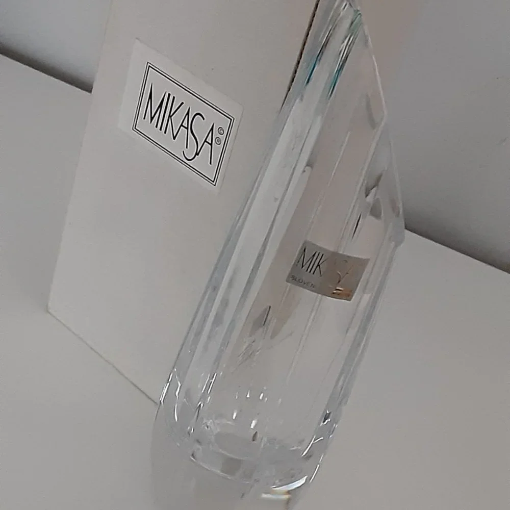 Mikasa Marquis Vase 8 1/2